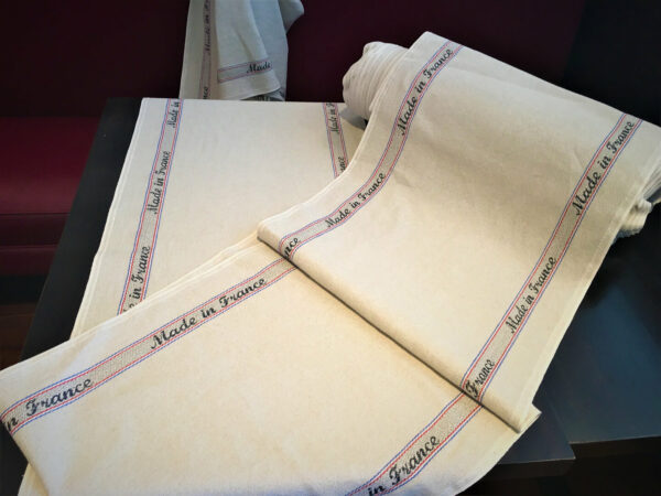 Table Runners - Image 2